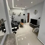 Urban Rotonda Retreat In The City Center! Apartament Salonic