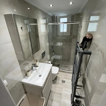 Urban Rotonda Retreat In The Center! *