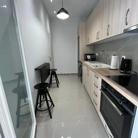 Urban Rotonda Retreat In The Center! *