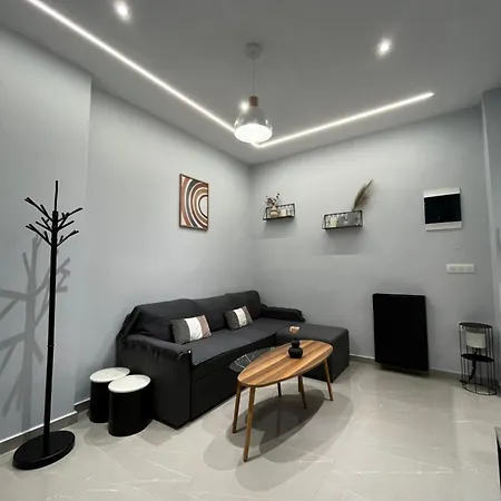 Urban Rotonda Retreat In The City Center!
