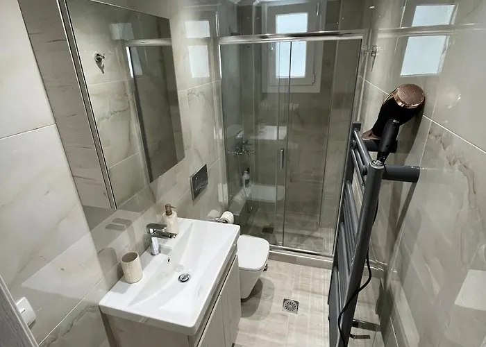 Urban Rotonda Retreat In The City Center! *